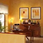 L'agora Hotel 3*