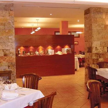 L'agora בוקאירנט