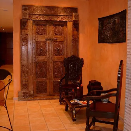 L'agora Hotel 3*