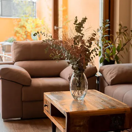 L'agora فندق بوكايرينت