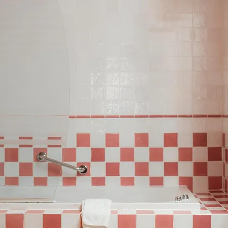L'agora Boutique Hotel 3*